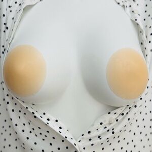 (PACK OF 7) Seamless Nude Silicone Reusable Nipple Covers (Beige)